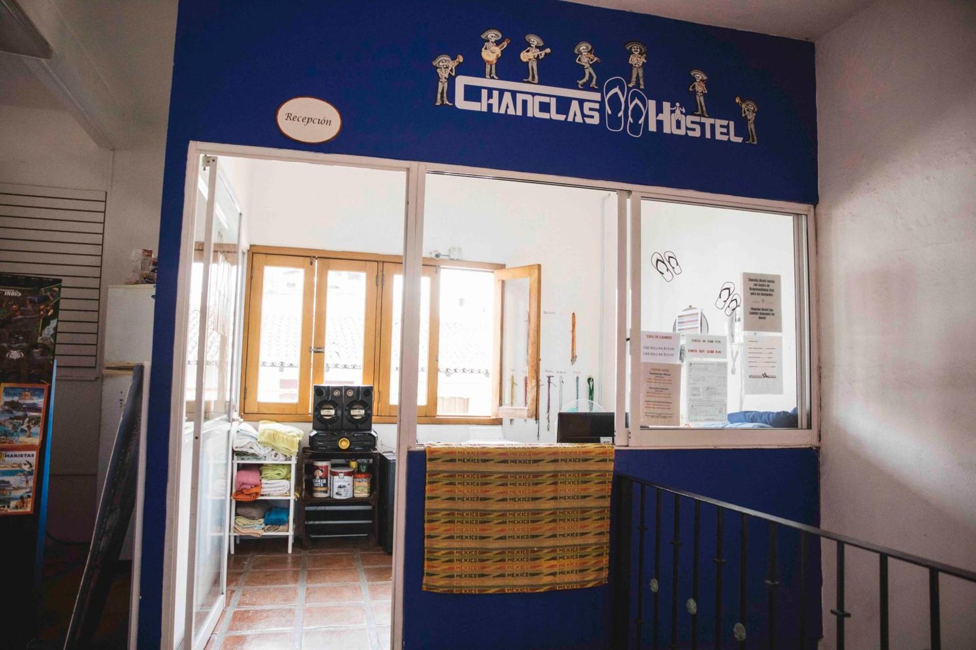 Chanclas Hostel Vallarta Puerto Vallarta Esterno foto